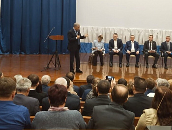 Депутаты Самойловского района приняли участие во встрече с Председателем Государственной думы Российской Федерации