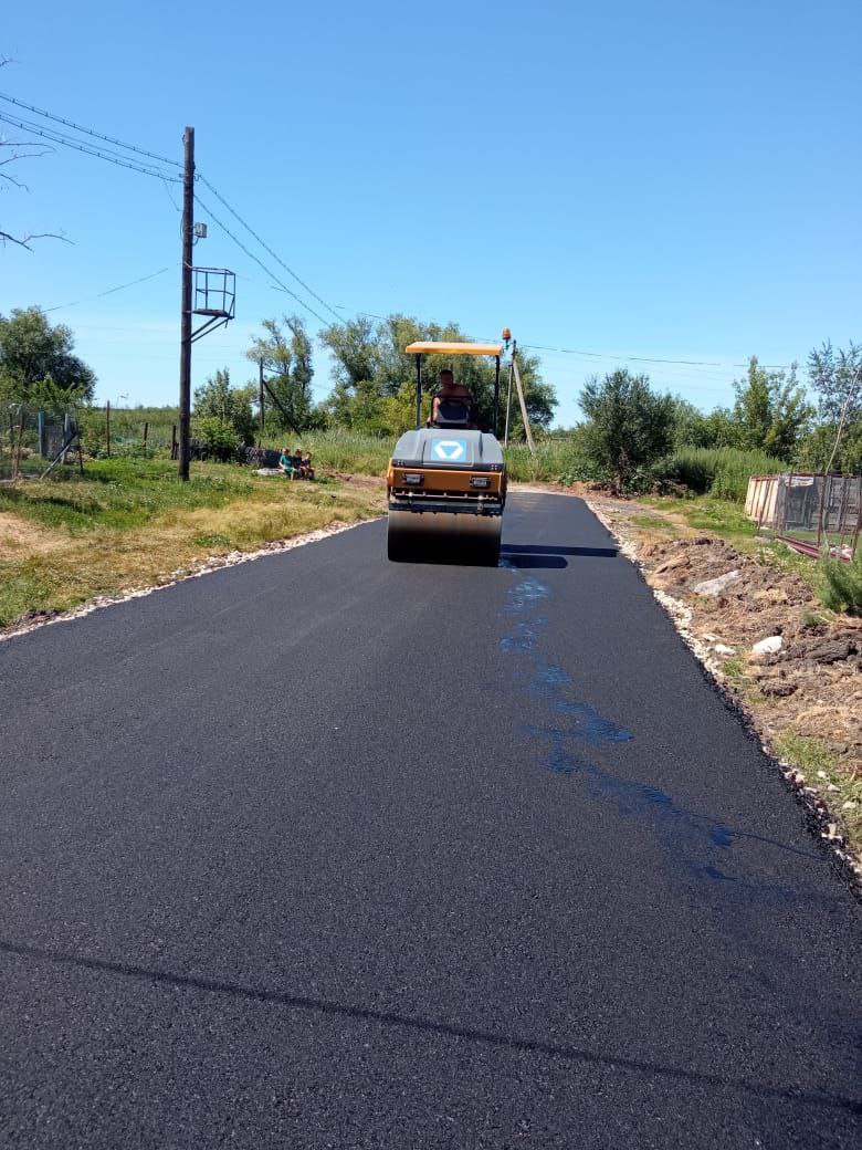 В Святославке продолжается ремонт дорог